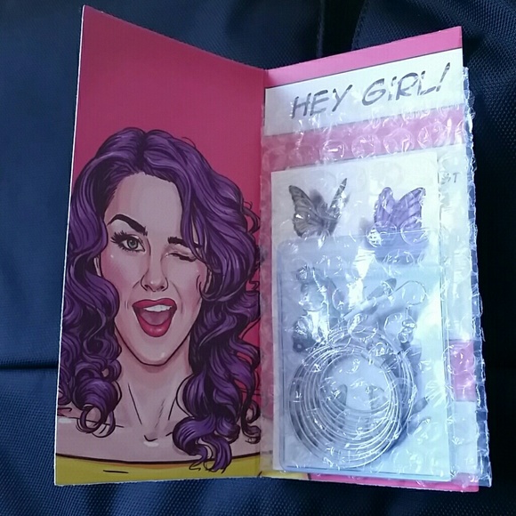 NWT EARFLEEK EARRINGS + TEMPORARY TATTOOS - Picture 1 of 4